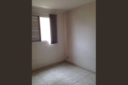 Quarto de apartamento à venda com 1 quarto, 60m² em Cambuí, Campinas