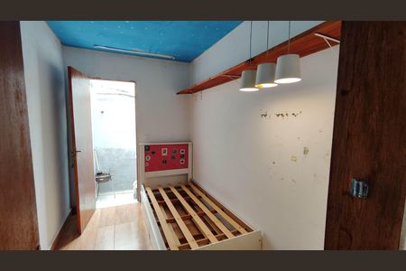 Quarto 2 de casa para alugar com 2 quartos, 100m² em Parque Cruzeiro do Sul, São Paulo