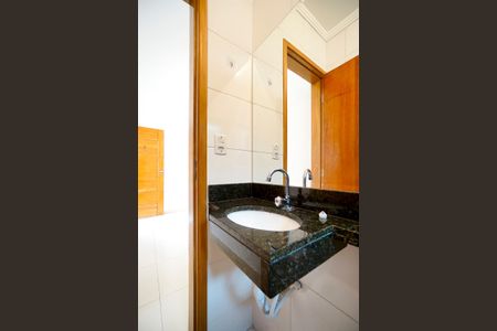 Apartamento para alugar com 46m², 2 quartos e sem vagaBanheiro