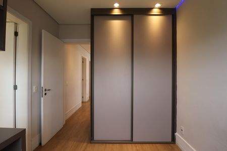 Apartamento para alugar com 115m², 3 quartos e 2 vagasQuarto 2 suíte