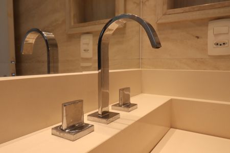 Apartamento para alugar com 115m², 3 quartos e 2 vagasBanheiro Quarto 1 suíte