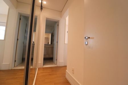 Apartamento para alugar com 115m², 3 quartos e 2 vagasCloset Quarto 1 suíte