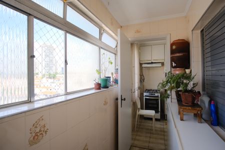 Apartamento à venda com 74m², 3 quartos e 1 vagaÁrea de Serviço