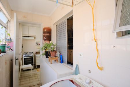 Apartamento à venda com 74m², 3 quartos e 1 vagaÁrea de Serviço