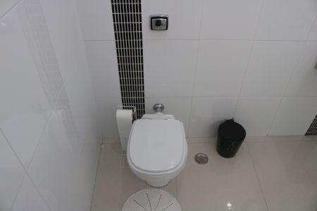 Casa para alugar com 250m², 4 quartos e 2 vagasBanheiro 2