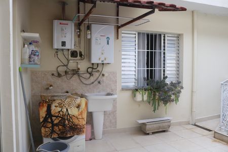 Casa à venda com 250m², 4 quartos e 2 vagasÁrea de Serviço