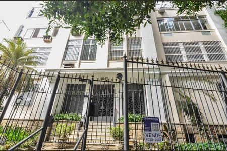 Apartamento à venda com 114m², 2 quartos e sem vagaFachada