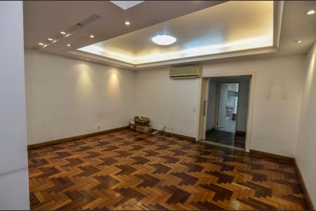 Apartamento à venda com 114m², 2 quartos e sem vagaSala