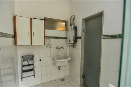 Apartamento à venda com 114m², 2 quartos e sem vagaÁrea de Serviço