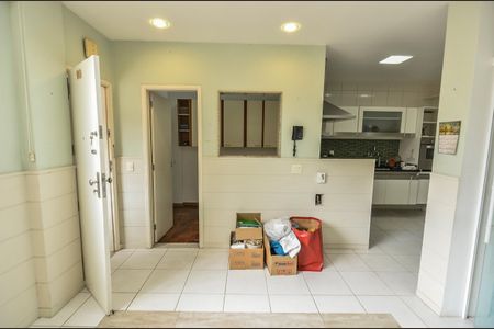 Apartamento à venda com 114m², 2 quartos e sem vagaÁrea de Serviço