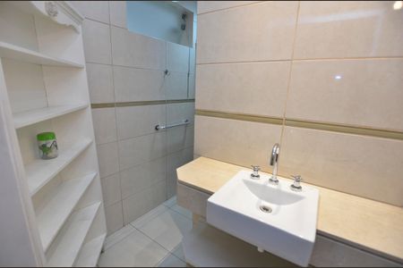 Apartamento à venda com 114m², 2 quartos e sem vagaBanheiro da Suíte