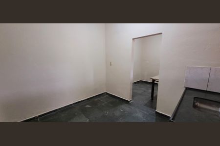 Casa à venda com 95m², 3 quartos e 2 vagascozinha 