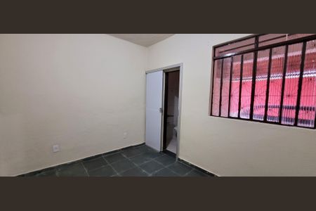 Casa à venda com 95m², 3 quartos e 2 vagassuite 