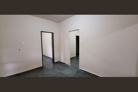 Casa à venda com 95m², 3 quartos e 2 vagassala