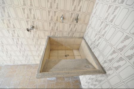 Casa para alugar com 110m², 2 quartos e 1 vagaÁrea de Serviço