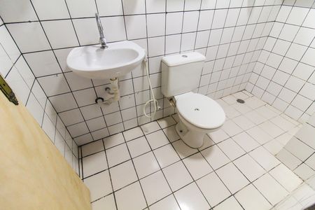 Apartamento para alugar com 42m², 2 quartos e 1 vaga Apartamento para alugar com 42m², 2 quartos e 1 vagaBanheiro