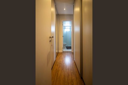 Apartamento à venda com 142m², 3 quartos e 2 vagasCloset Suíte 2