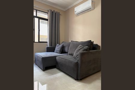 Sala de apartamento para alugar com 1 quarto, 45m² em Gonzaga, Santos