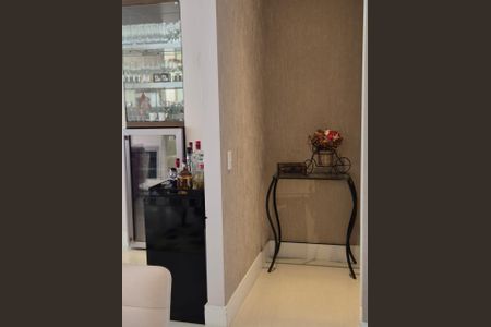 Apartamento para alugar com 150m², 3 quartos e 2 vagas Apartamento para alugar com 150m², 3 quartos e 2 vagasCorredor