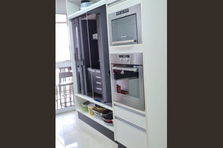 Apartamento para alugar com 150m², 3 quartos e 2 vagas Apartamento para alugar com 150m², 3 quartos e 2 vagasCozinha