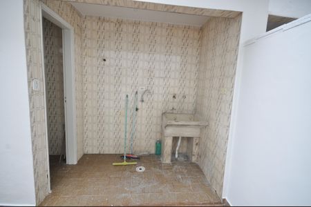 Casa para alugar com 110m², 2 quartos e 1 vagaÁrea de Serviço