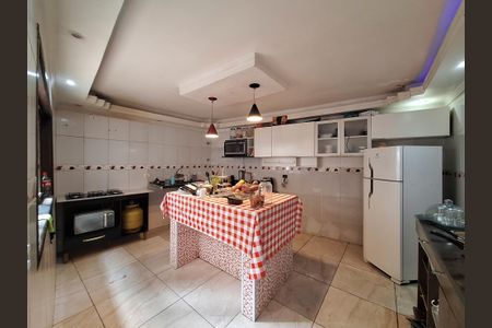 Casa para alugar com 240m², 3 quartos e 2 vagas Casa para alugar com 240m², 3 quartos e 2 vagasCozinha