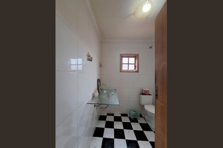 Casa para alugar com 240m², 3 quartos e 2 vagas Casa para alugar com 240m², 3 quartos e 2 vagasBanheiro