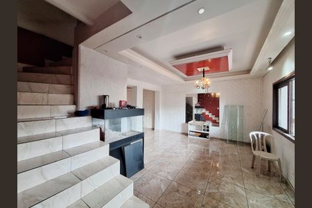 Sala de casa para alugar com 3 quartos, 240m² em Jardim Rossin, São Paulo