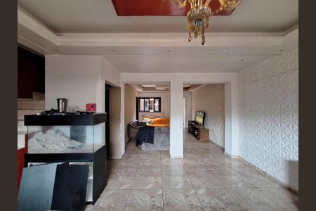 Casa para alugar com 240m², 3 quartos e 2 vagas Casa para alugar com 240m², 3 quartos e 2 vagasSala