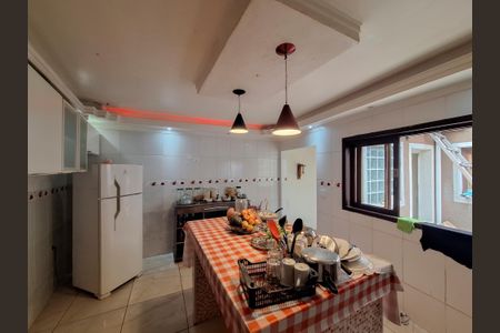 Casa para alugar com 240m², 3 quartos e 2 vagas Casa para alugar com 240m², 3 quartos e 2 vagasCozinha