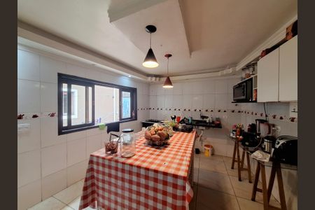 Casa para alugar com 240m², 3 quartos e 2 vagas Casa para alugar com 240m², 3 quartos e 2 vagasCozinha