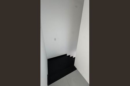 Escada de casa para alugar com 2 quartos, 90m² em São José, Canoas