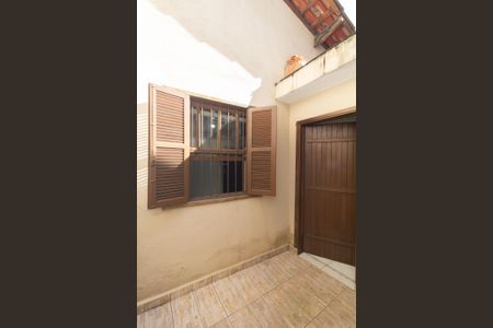 Casa para alugar com 90m², 2 quartos e sem vagaÁrea externa