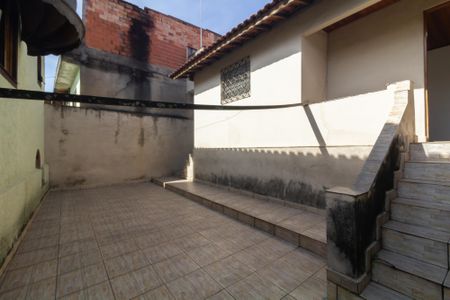 Casa para alugar com 90m², 2 quartos e sem vagaÁrea externa