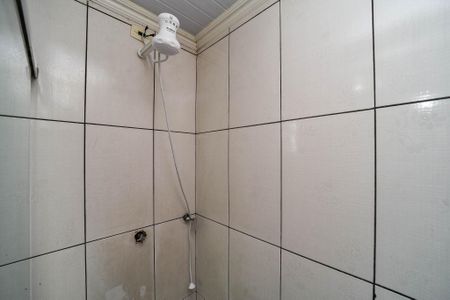 Casa para alugar com 106m², 2 quartos e 1 vaga Casa para alugar com 106m², 2 quartos e 1 vagaBanheiro