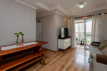 Sala de apartamento à venda com 3 quartos, 70m² em Vila Sonia do Taboao, Taboão da Serra