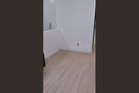 Sala de apartamento para alugar com 2 quartos, 45m² em Jardim Guilhermino, Guarulhos