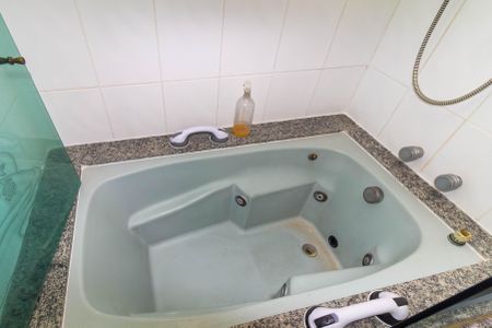 Apartamento para alugar com 91m², 3 quartos e 3 vagas Apartamento para alugar com 91m², 3 quartos e 3 vagasBanheiro da Suíte