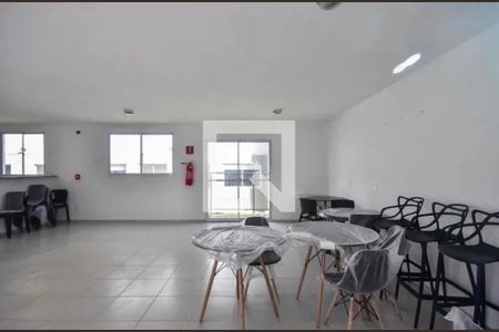 Apartamento para alugar com 42m², 2 quartos e sem vaga Apartamento para alugar com 42m², 2 quartos e sem vagaÁrea comum - Salão de festas