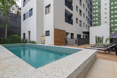 Studio à venda com 24m², 1 quarto e sem vaga Studio à venda com 24m², 1 quarto e sem vagaÁrea comum - Piscina