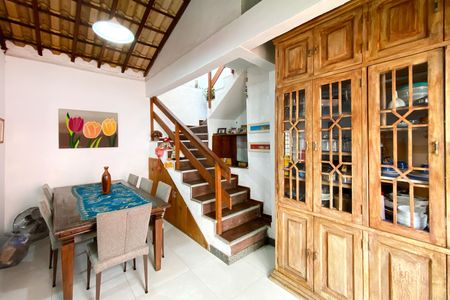 Casa à venda com 3 quartos, 360m² em Fernão Dias, Belo Horizonte