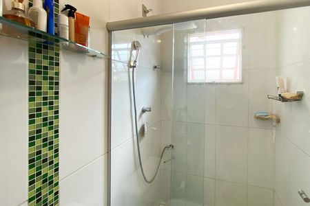 Casa à venda com 360m², 3 quartos e 4 vagasBanheiro da Suíte 1