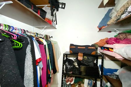 Casa à venda com 360m², 3 quartos e 4 vagasCloset da suíte 1