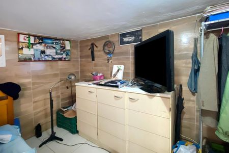 Casa à venda com 360m², 3 quartos e 4 vagasQuarto de Serviço