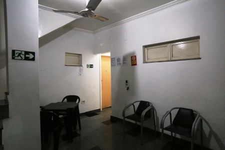 Hall de casa para alugar com 1 quarto, 10m² em Lourdes, Belo Horizonte