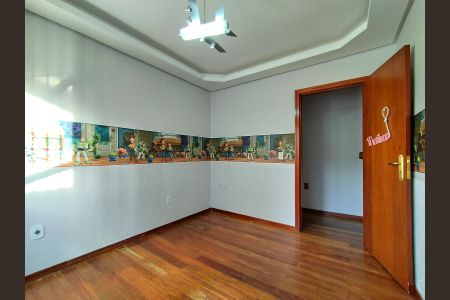 Casa para alugar com 204m², 4 quartos e 6 vagas