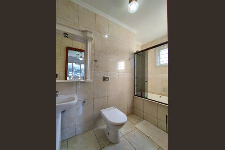 Casa para alugar com 204m², 4 quartos e 6 vagas