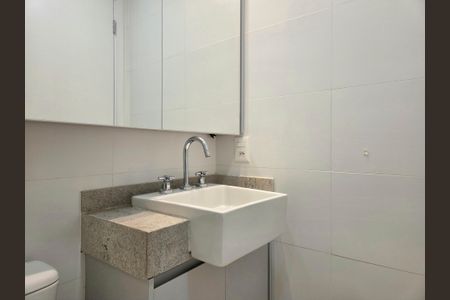 Studio para alugar com 29m², 1 quarto e sem vaga Studio para alugar com 29m², 1 quarto e sem vagaBanheiro