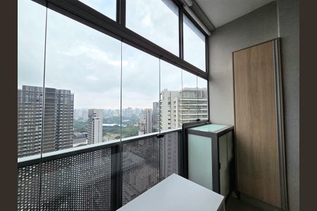 Studio para alugar com 29m², 1 quarto e sem vaga Studio para alugar com 29m², 1 quarto e sem vagaVaranda