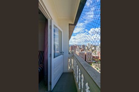 Apartamento para alugar com 75m², 3 quartos e 1 vaga Apartamento para alugar com 75m², 3 quartos e 1 vagaSacada